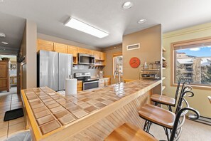 Condo (1 Bedroom) | Exterior - Liftside #301 (Keystone)