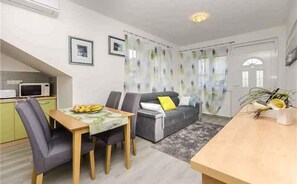 Interior - Holiday apartment Apartment A2 (2+2) Ground floor (Srima)