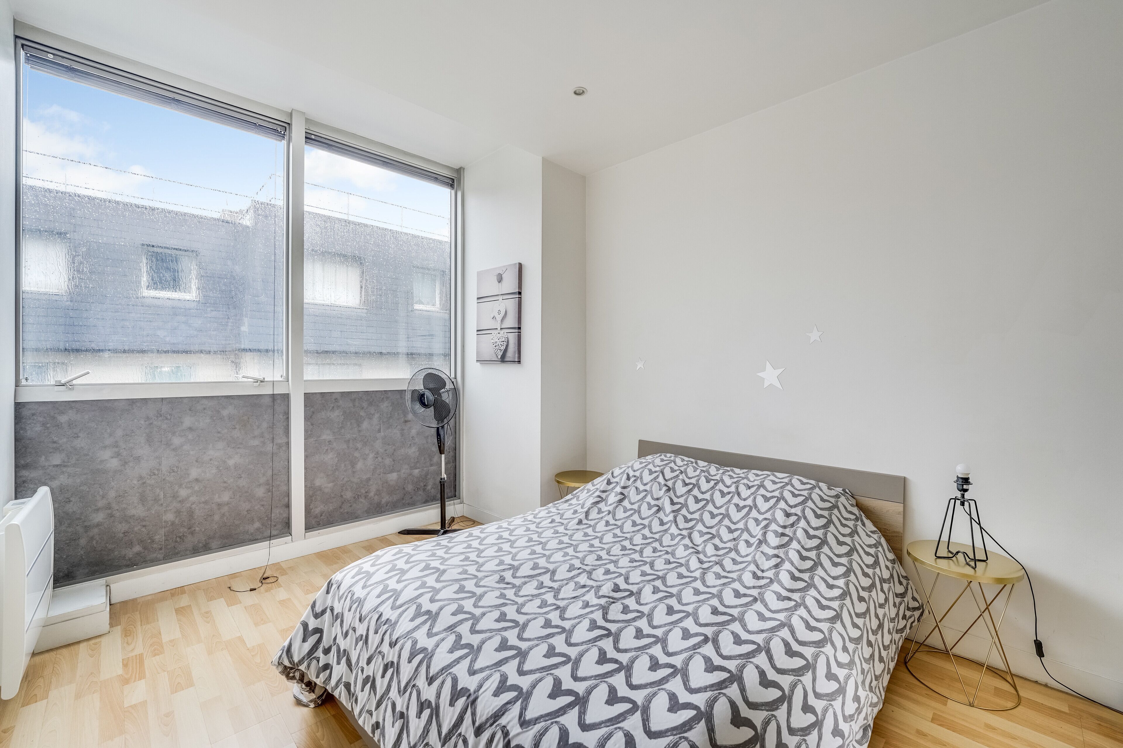 2 chambres, fer et planche à repasser, accès Internet, draps fournis