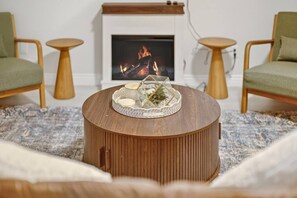 Interior - Bright Cozy Modern Suite in Prime Location (Coquitlam)