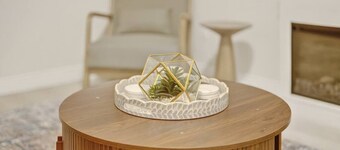 Bright Cozy Modern Suite in Prime Location