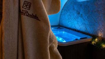Interni