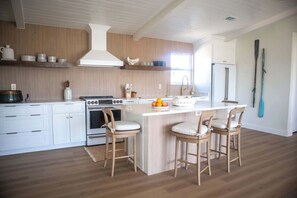 Coffee/tea maker, fridge, microwave, oven - Newly Renovated! Gulf Views! DRIFT on Indian Pass (Port St. Joe)