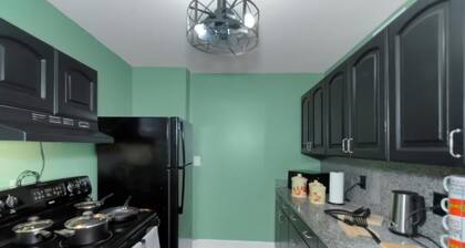 Stylish 4BR Near AUC and Downtown ATL