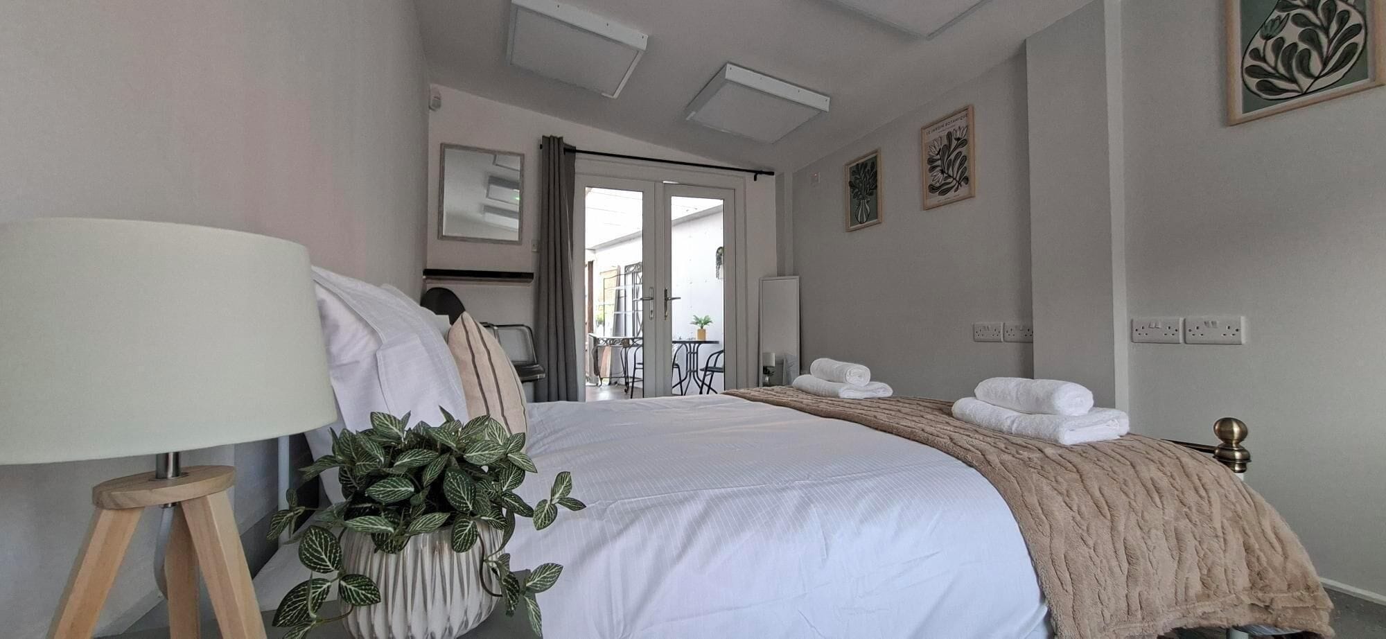 5 bedrooms, iron/ironing board, travel cot, free WiFi