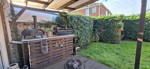 Terrace/patio - 5 double bedrooms in centre of Stanground (Peterborough)