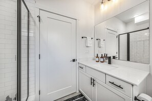 Shower, hair dryer, towels, soap - Modern Seattle Home w/ Rooftop Views | Near UW (Seattle)