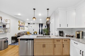 Interior - MusicCityRetreat|3BR2BA|Arcade|EasyDTCommute (Madison)