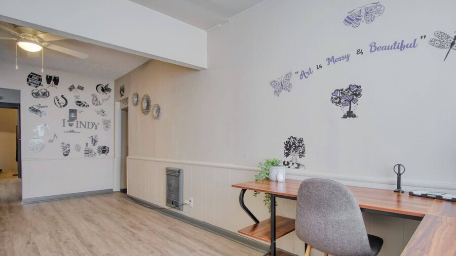 Charming Windsor Park Stay 1BR 1BA w Workspace