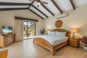 3 bedrooms, bed sheets - Elegant Surfside Retreat with Private Pool, Spacious Outdoor Patio & Walkable Beach Access (Potrero)