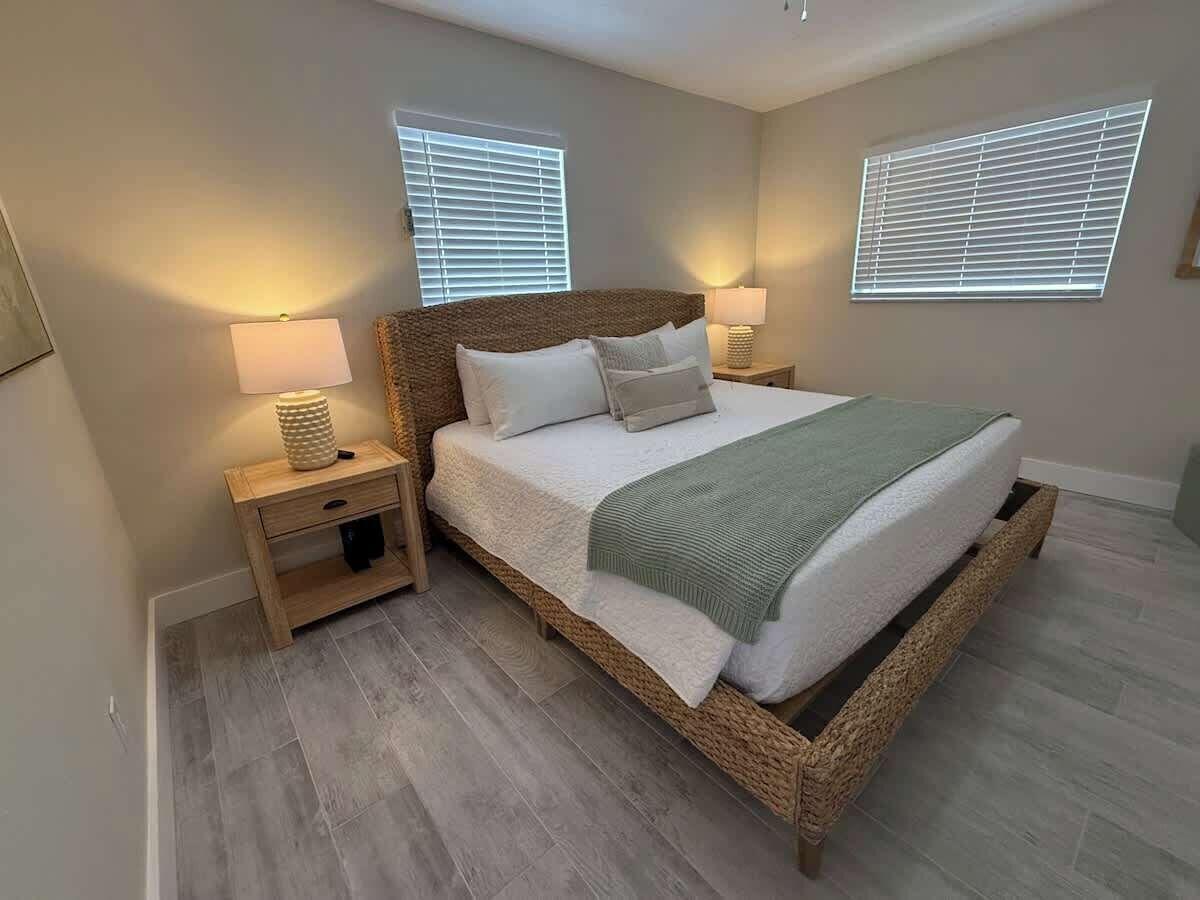 2 quartos, ferros/tábuas de passar roupa, Wi-Fi, roupa de cama