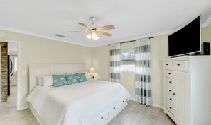 2 slaapkamers, een strijkplank/strijkijzer, reisbedje, wifi