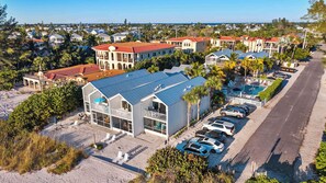 Exterior - New! Beachfront Paradise! ~Heated Pool! Top Floor (Holmes Beach)
