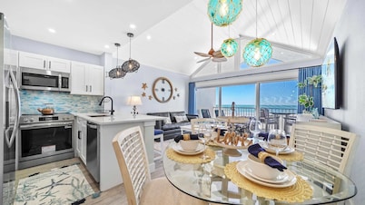 New! Beachfront Paradise! ~Heated Pool! Top Floor