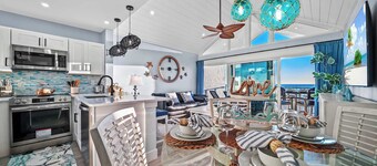 New! Beachfront Paradise! ~Heated Pool! Top Floor