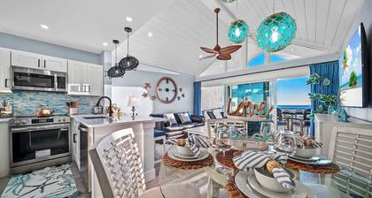 New! Beachfront Paradise! ~Heated Pool! Top Floor