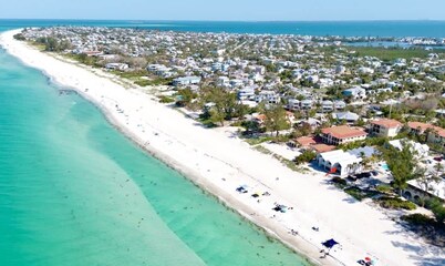 Coconuts 118 | Gulf Front • Heated Pool • Steps to Sand