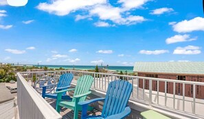 Property grounds - Gulf View Beach House - Pool Home on Bradenton Beach! (Bradenton Beach)