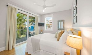 5 bedrooms, iron/ironing board, WiFi, bed sheets