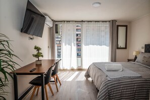 Suite ejecutiva | Insonorización, tabla de planchar con plancha y wifi gratis 