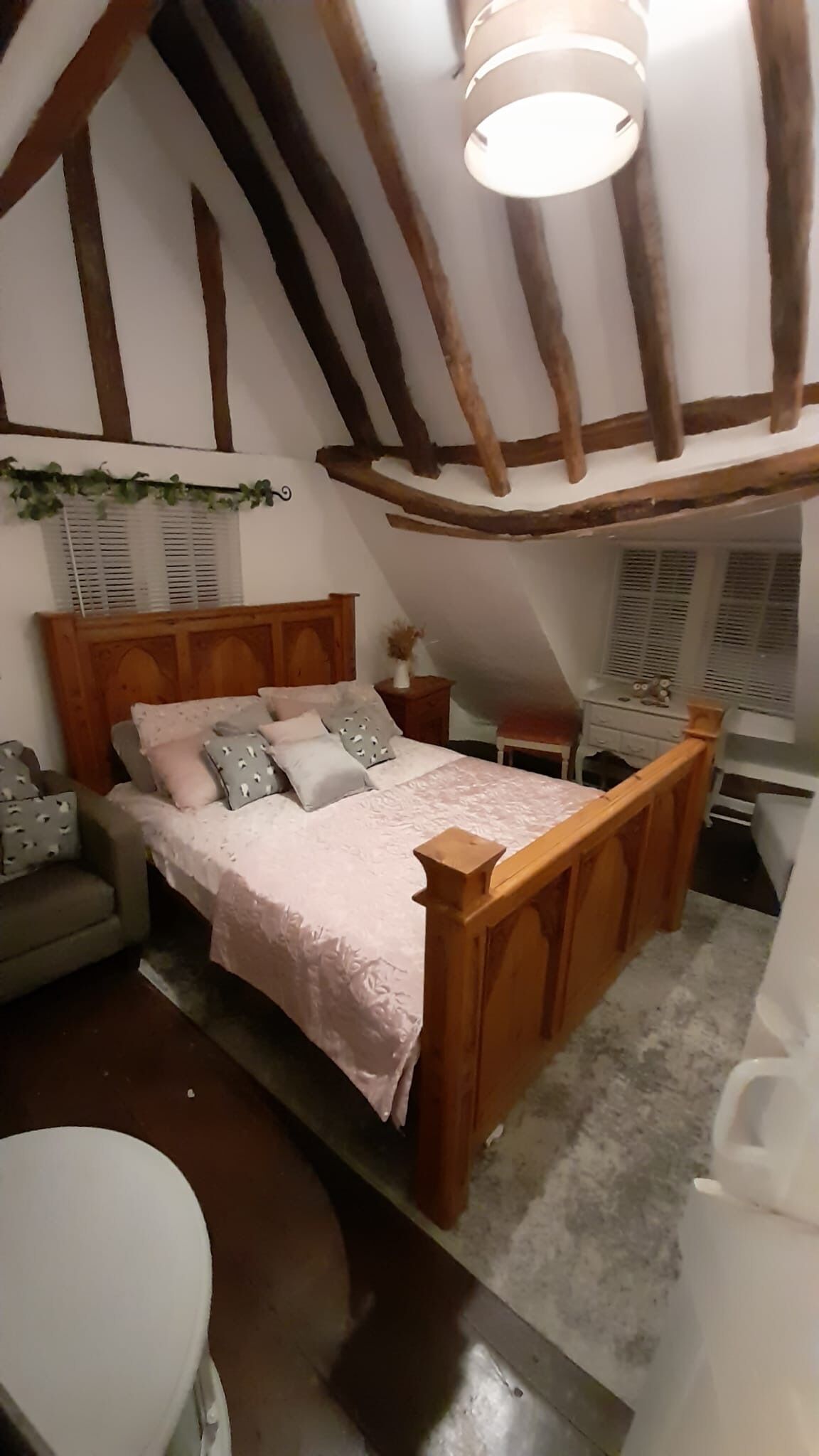 3 chambres, fer et planche à repasser, Wi-Fi, draps fournis