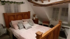 3 soverom, strykejern/-brett, wi-fi og sengetøy