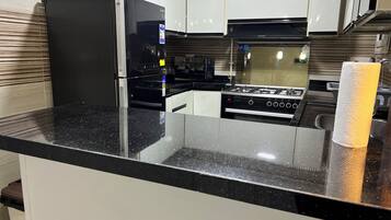 Microonde, forno, piano cottura