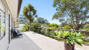 Unclassified image, 4 of 32, button - 5 Ross Street , Narooma NSW 2546 (Narooma)
