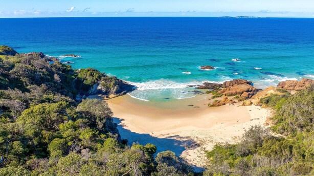 Unclassified image, 1 of 32, button - 5 Ross Street , Narooma NSW 2546 (Narooma)