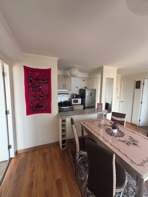 Dining - Explore the center 2D2B+Kitchen+Parking (Concepción)