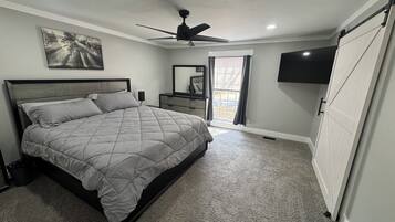 4 bedrooms, iron/ironing board, free WiFi, bed sheets