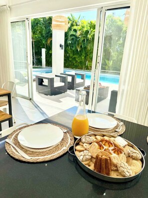 Dining - 4BR Villa Serena in Sosua Ocean Village (Sosúa)