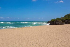 Beach nearby - 6BR Villa-Apt  2-Min Walk to Beach (Sosúa)