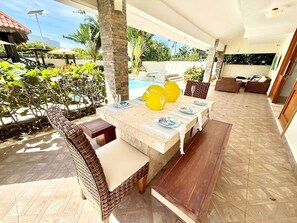 Outdoor dining - 6BR Villa-Apt  2-Min Walk to Beach (Sosúa)