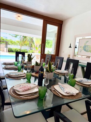 Dining - 6BR Villa-Apt  2-Min Walk to Beach (Sosúa)