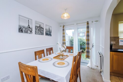 Spacious 3 Bedroom Home in Westhoughton