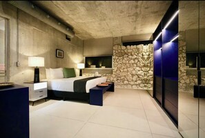 4 chambres, fer et planche à repasser, Wi-Fi, draps fournis