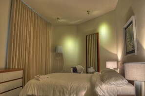 2 bedrooms, desk, iron/ironing board, free WiFi - Oceanfront 2BR at Ultravioleta Cabarete | Fast WiFi, Balcony & Parking (Cabarete)