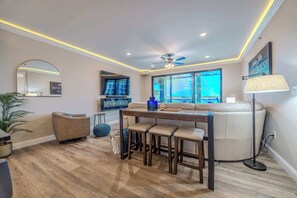 Dining - Family Tides  Condo for 8 (Osage Beach)