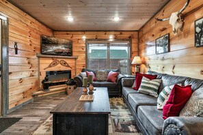 TV, fireplace, offices - Family Cabin with Fire Pit, Sauna & Mini Golf! (Sevierville)