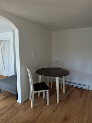 Dining - Welcome to our countryside retreat. (Quesnel)