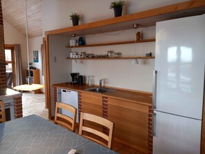 Réfrigérateur, four, plaque de cuisson, lave-vaisselle