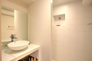 Rumah | 4 kamar tidur dan internet
