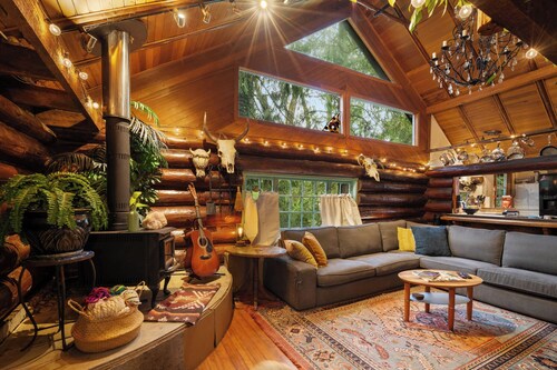 Boho Forest Cabin Retreat Near the City!