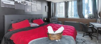 Urban Oasis Luxe King Suites  City Views