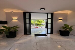 Interior - Lucent Aparthotel (Barranquilla)