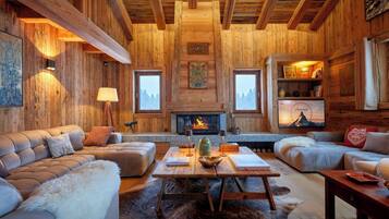 TV, fireplace, video games, stereo