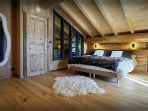 4 slaapkamers, een strijkplank/strijkijzer, wifi, beddengoed