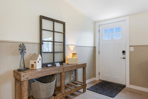 Broadway Place, Cozy! 3 Brdm, 2 Bath Home, Near Churchill School Concerts!