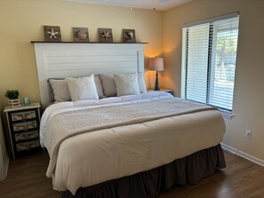 2 bedrooms, desk, iron/ironing board, travel cot - Stay Ten Doors Down! (Panama City Beach)
